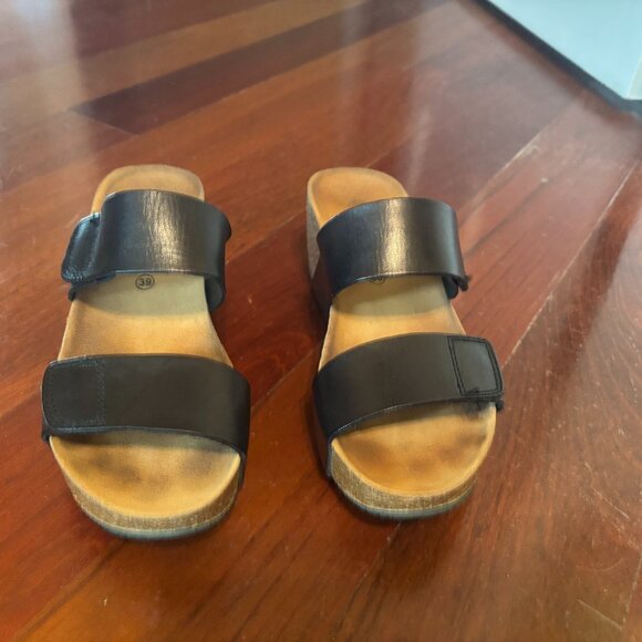Eric Michael Slide Sandals - Picture 1 of 5